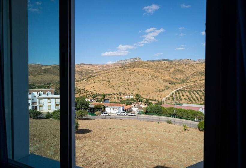 Отель Hostal Vista A La Sierra