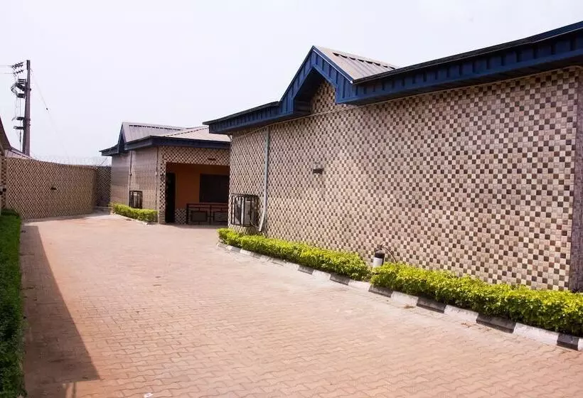 هتل Lukham Crown