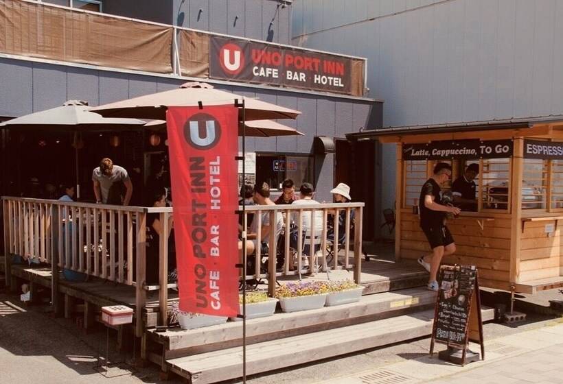 בית מלון כפרי Uno Port Inn
