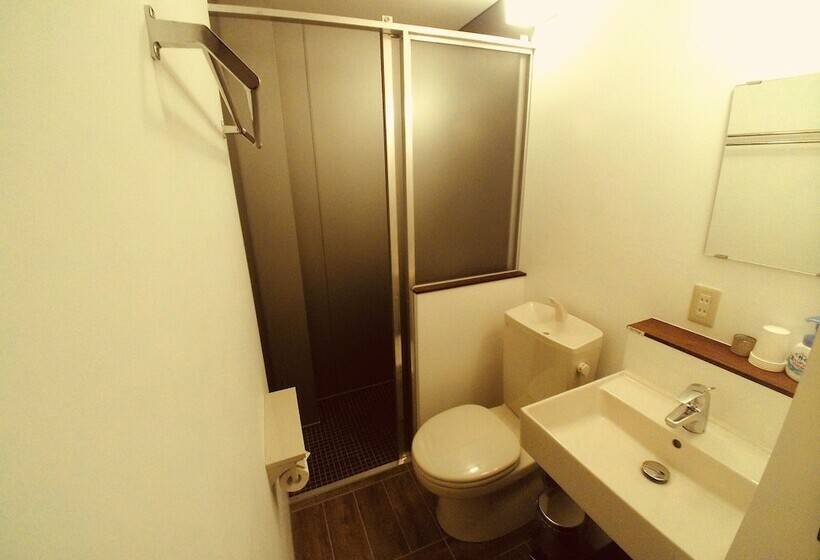 בית מלון כפרי Uno Port Inn