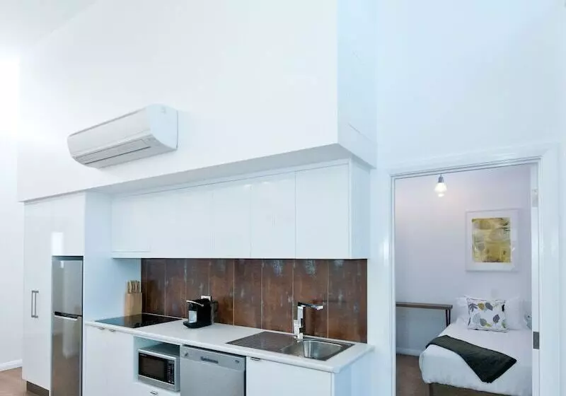 Loxton Courthouse Apartments