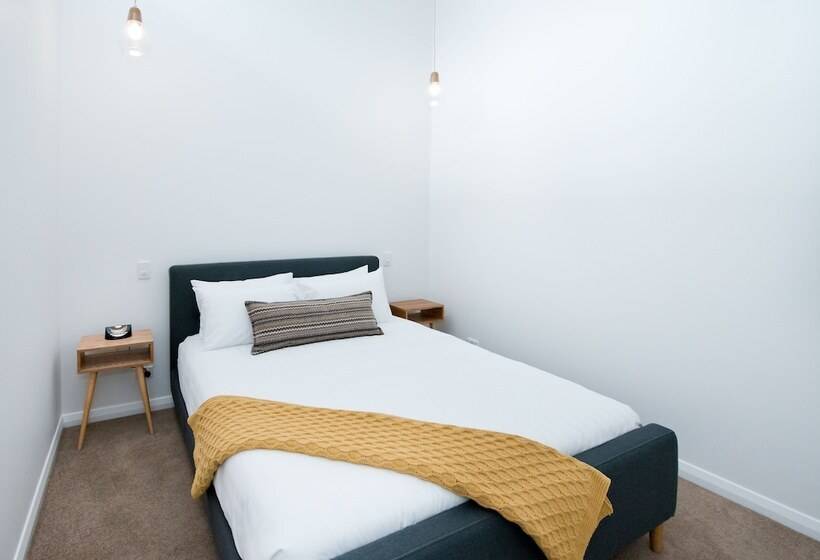 Loxton Courthouse Apartments