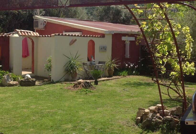 پانسیون Casa Di Floumy