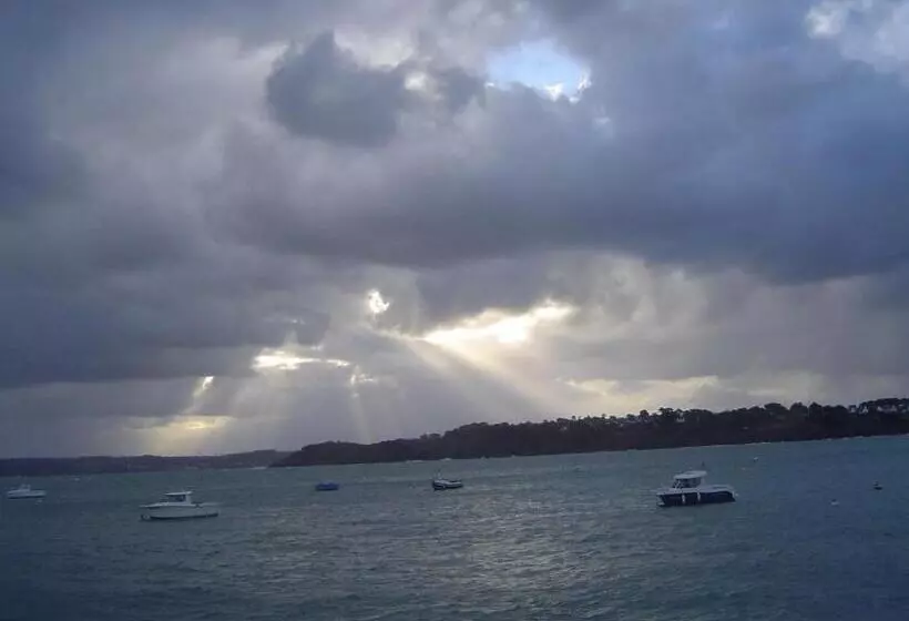 Majatalo L Escale Evel Er Gêr