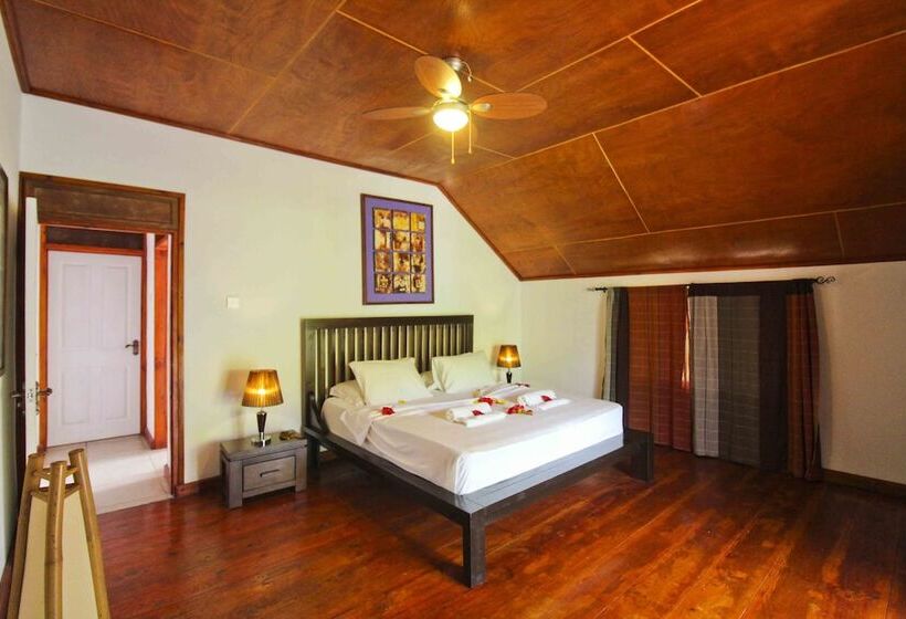 پانسیون Takamaka Green Village