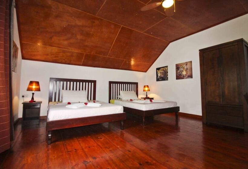 پانسیون Takamaka Green Village