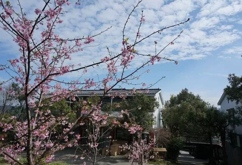 Sanyi Happiness B&b
