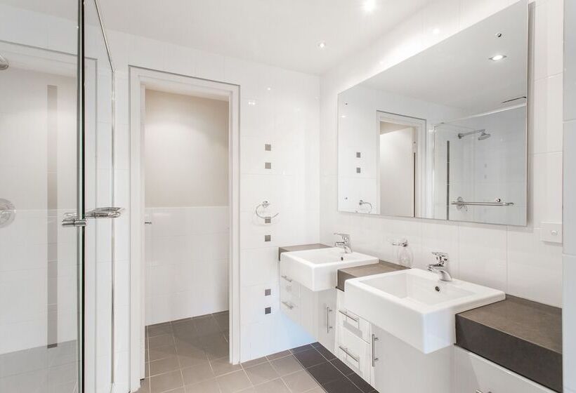 Spinnakers By Rockingham Apartments