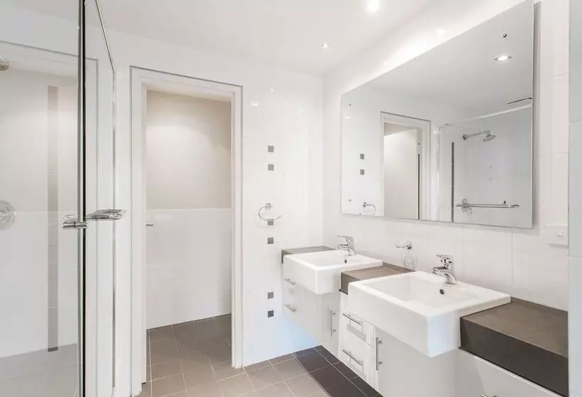 Spinnakers By Rockingham Apartments