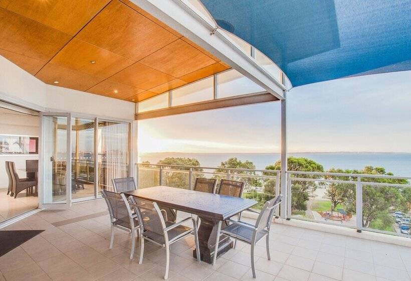 Spinnakers By Rockingham Apartments