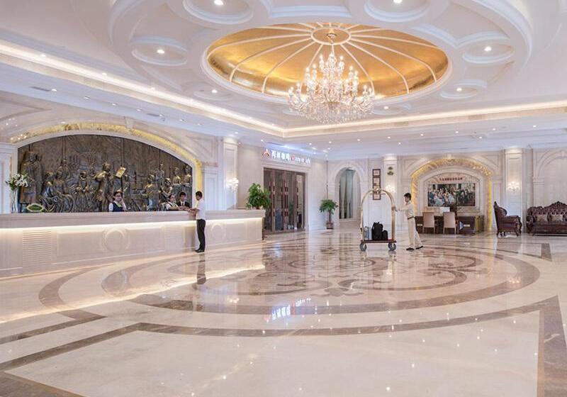 Vienna International Hotel Maoming Xinyi Xinshang Road