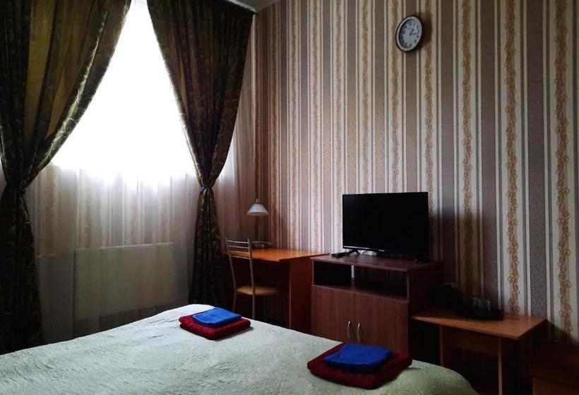 הוסטל Aksinya Uyutno Kak Doma