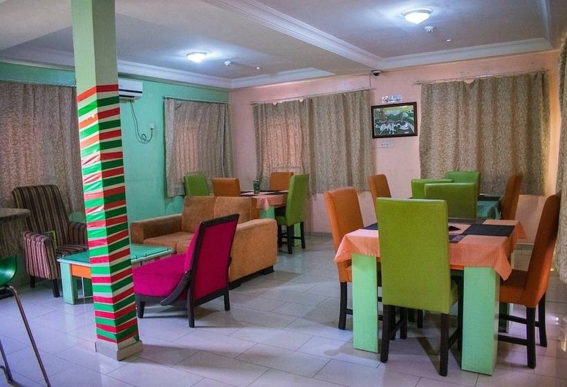 مسافرخانه 1st Delightsome House And Suites