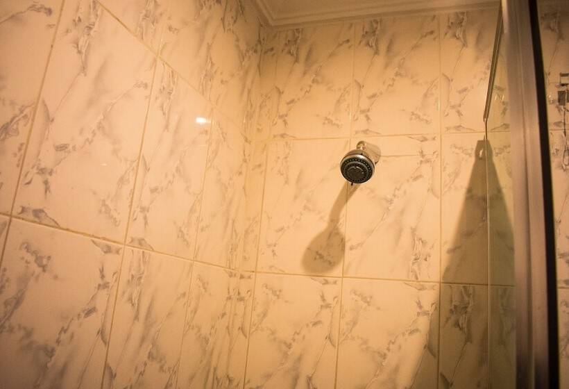 مسافرخانه 1st Delightsome House And Suites