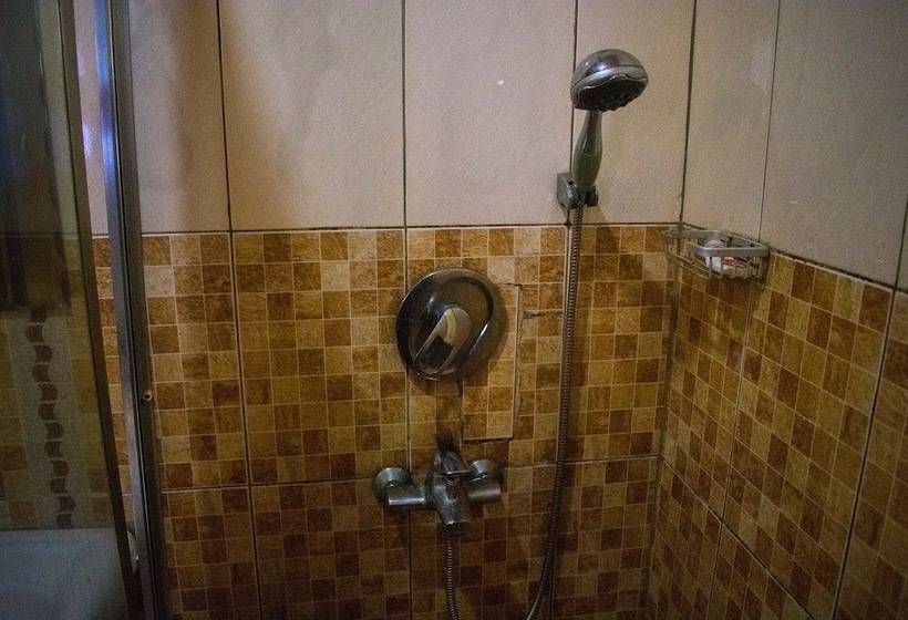 مسافرخانه 1st Delightsome House And Suites