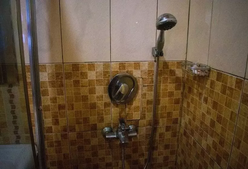 مسافرخانه 1st Delightsome House And Suites