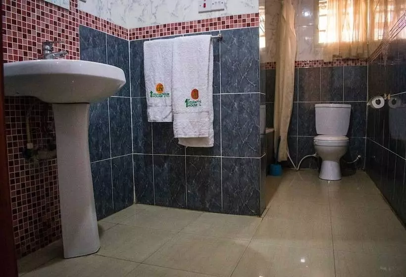 مسافرخانه 1st Delightsome House And Suites