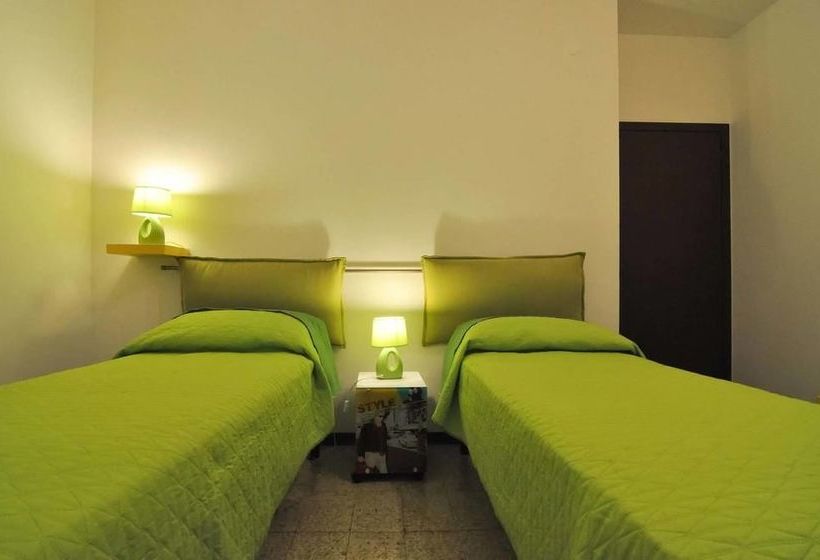 簡易ホテル Villa Elvia