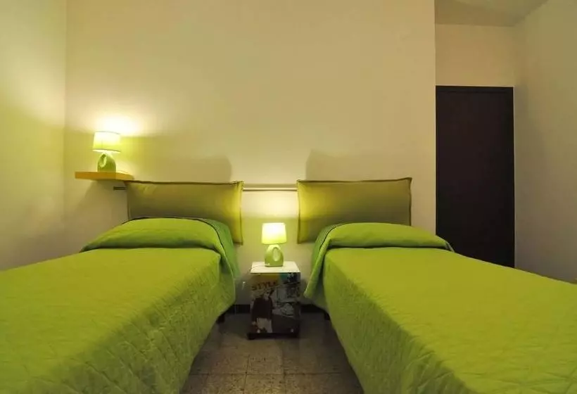 簡易ホテル Villa Elvia