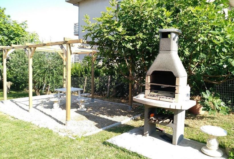 簡易ホテル Villa Elvia