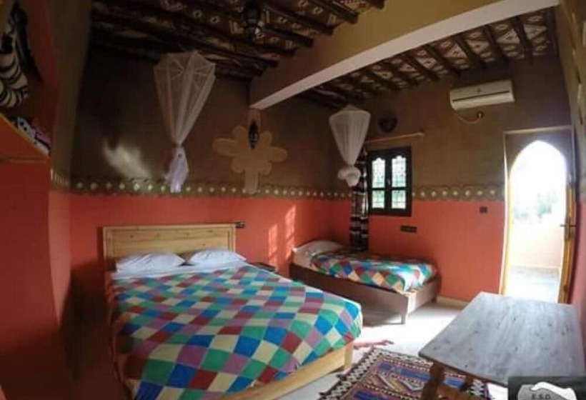 Hostel Jnane Dar Diafa Is In The Center Of Tamegrouteface Of The Bibiotheque