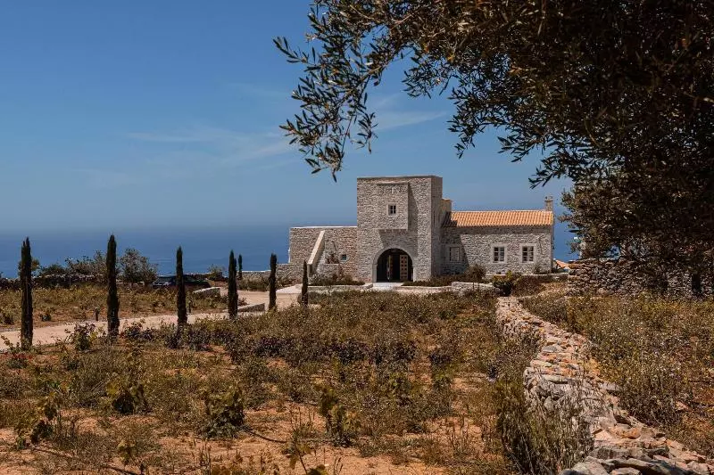 هتل Ariá Estate Suites & Spa