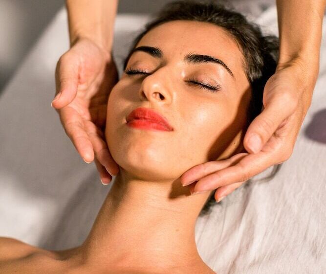 酒店 Ducassi Suites Rooftop Pool Beach Club & Spa