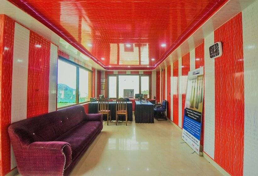 Hotel Genx Great Himalayan Resort