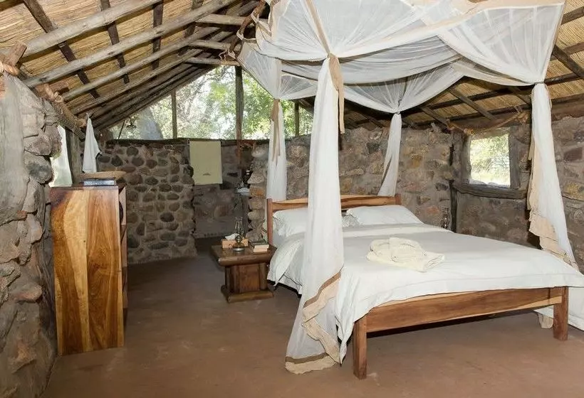 هتل Hippo Lodge