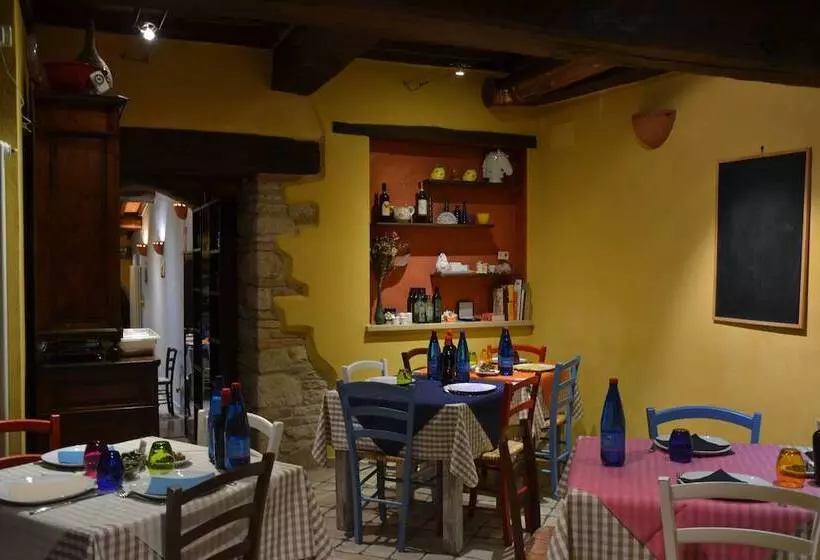 ホテル Il Borgo Del Lupo