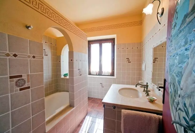 ホテル Il Borgo Del Lupo