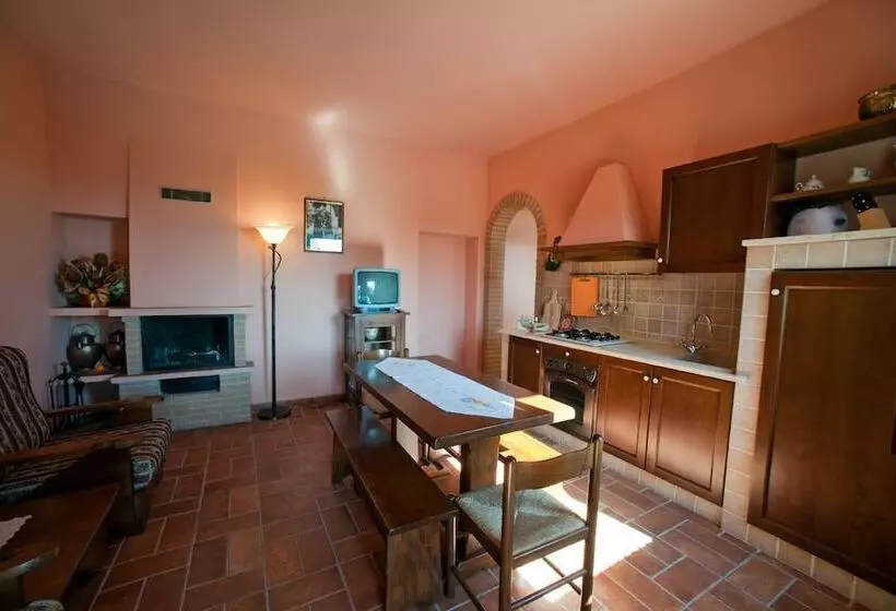 ホテル Il Borgo Del Lupo