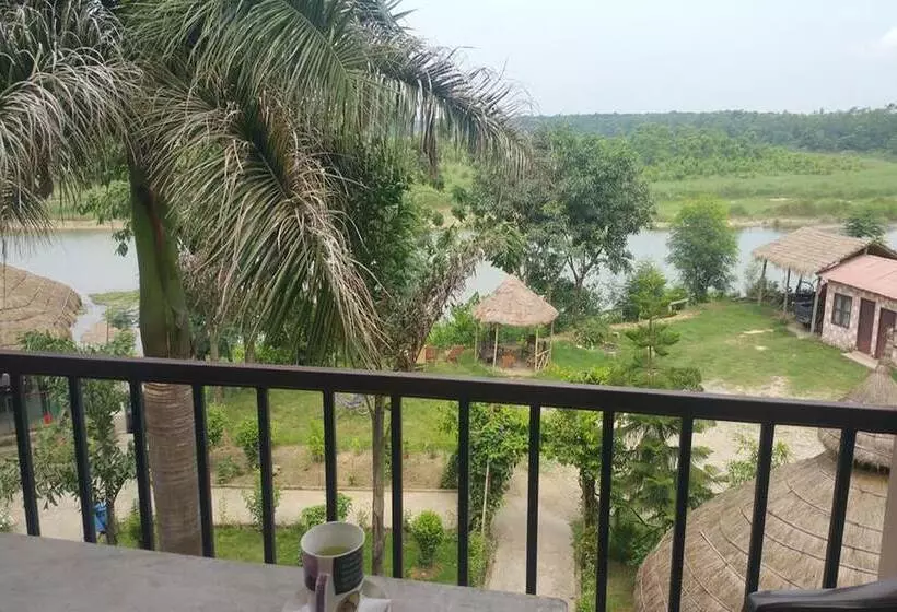 هتل Jungle Sunset Camp