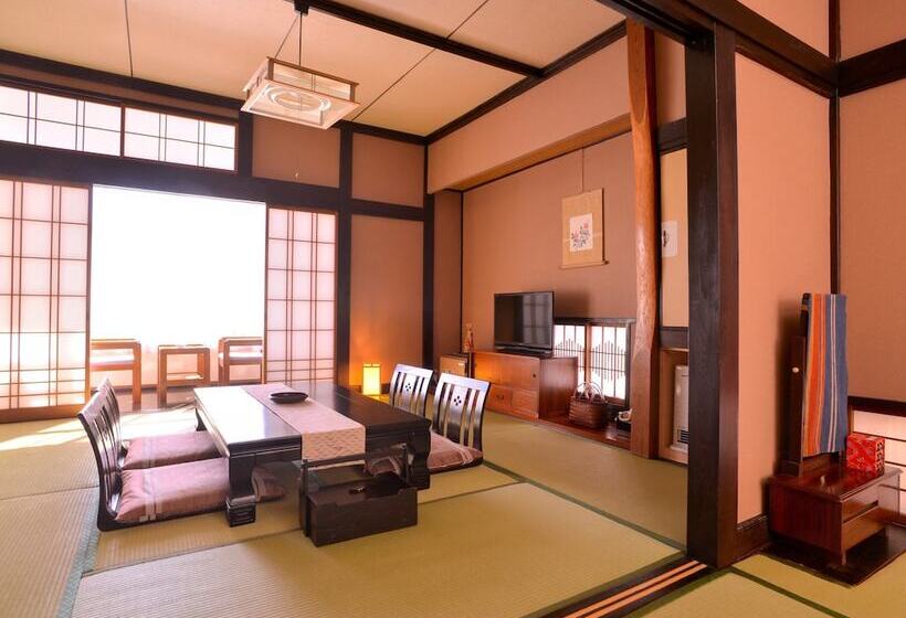 בית מלון כפרי Kamiyashiki Tairanotakahusa