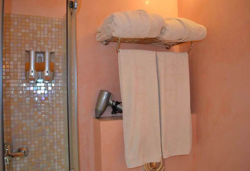 בית מלון כפרי The Old Times