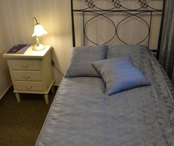 בית מלון כפרי The Old Times