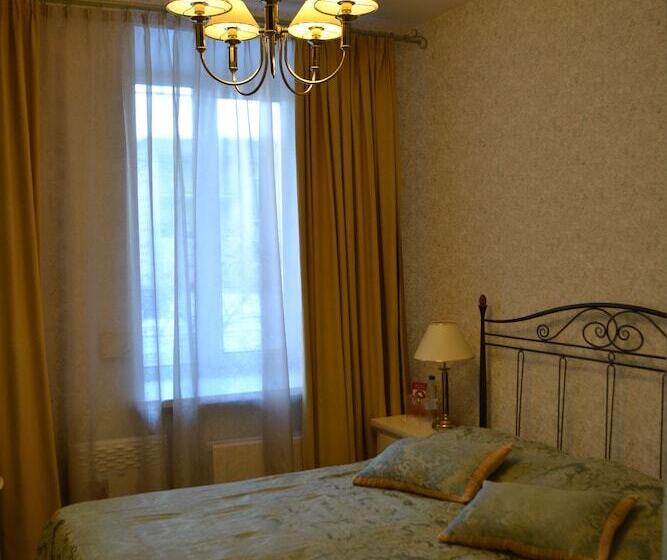 בית מלון כפרי The Old Times