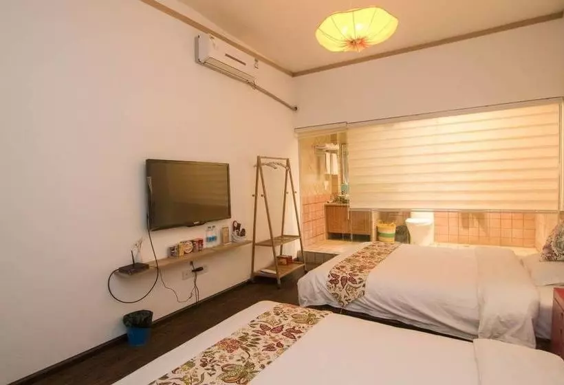 Majatalo Dream Garden Inn