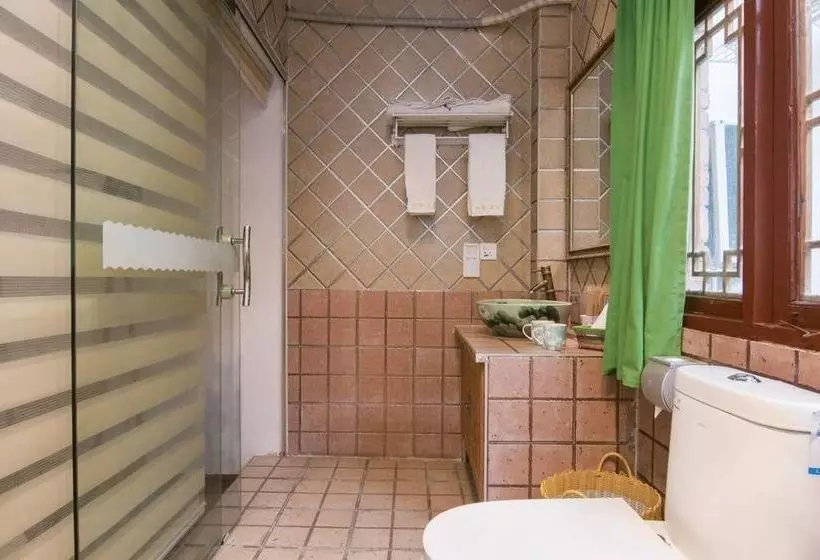 Majatalo Dream Garden Inn