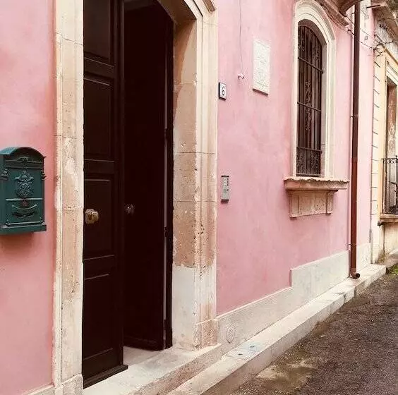 پانسیون Esagono Monello