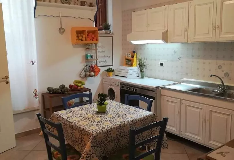 پانسیون Esagono Monello