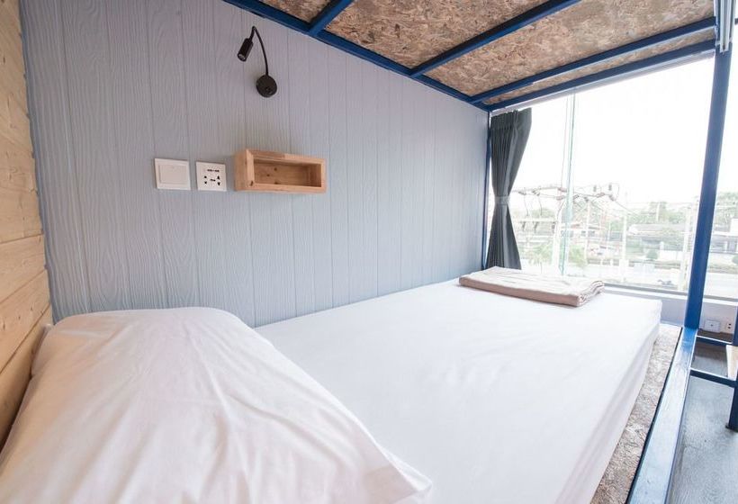 Sleep Terminal Hostel