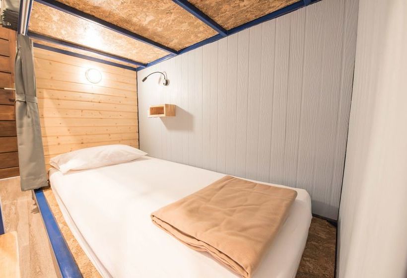 Sleep Terminal Hostel