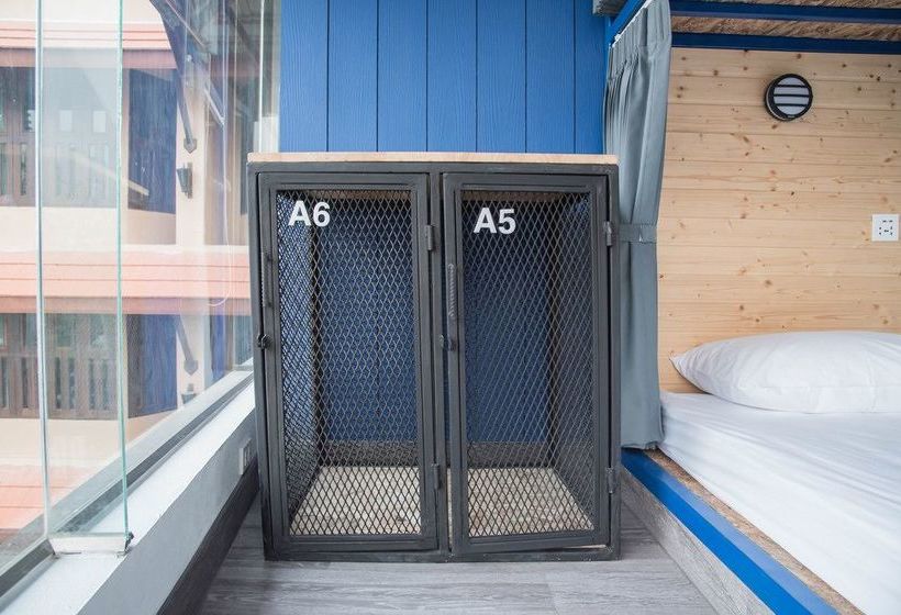 Sleep Terminal Hostel