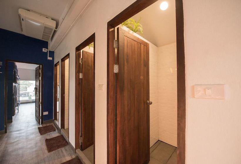 Sleep Terminal Hostel