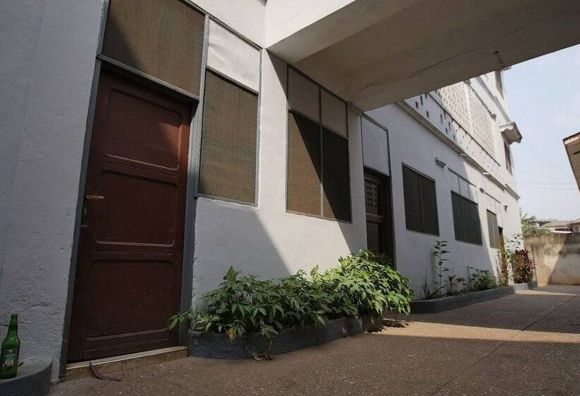 St. Sam Hotel Kamusi