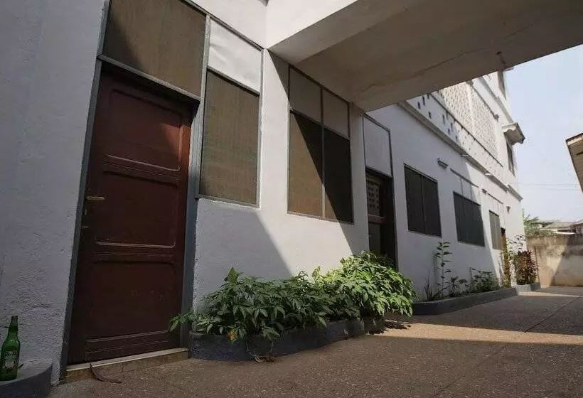 St. Sam Hotel Kamusi