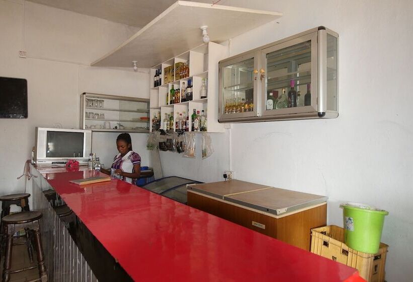 St. Sam Hotel Kamusi