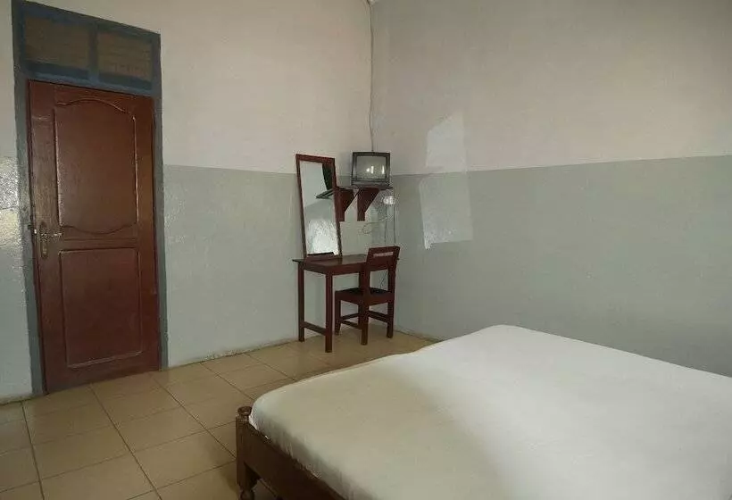 St. Sam Hotel Kamusi