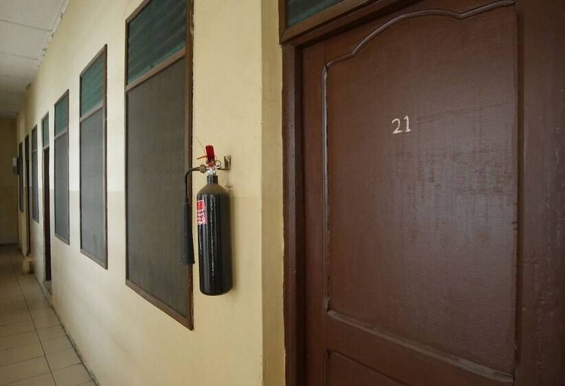 St. Sam Hotel Kamusi